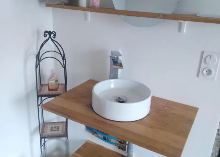 בית הארחה Chez Alexia Et Cedric 3*